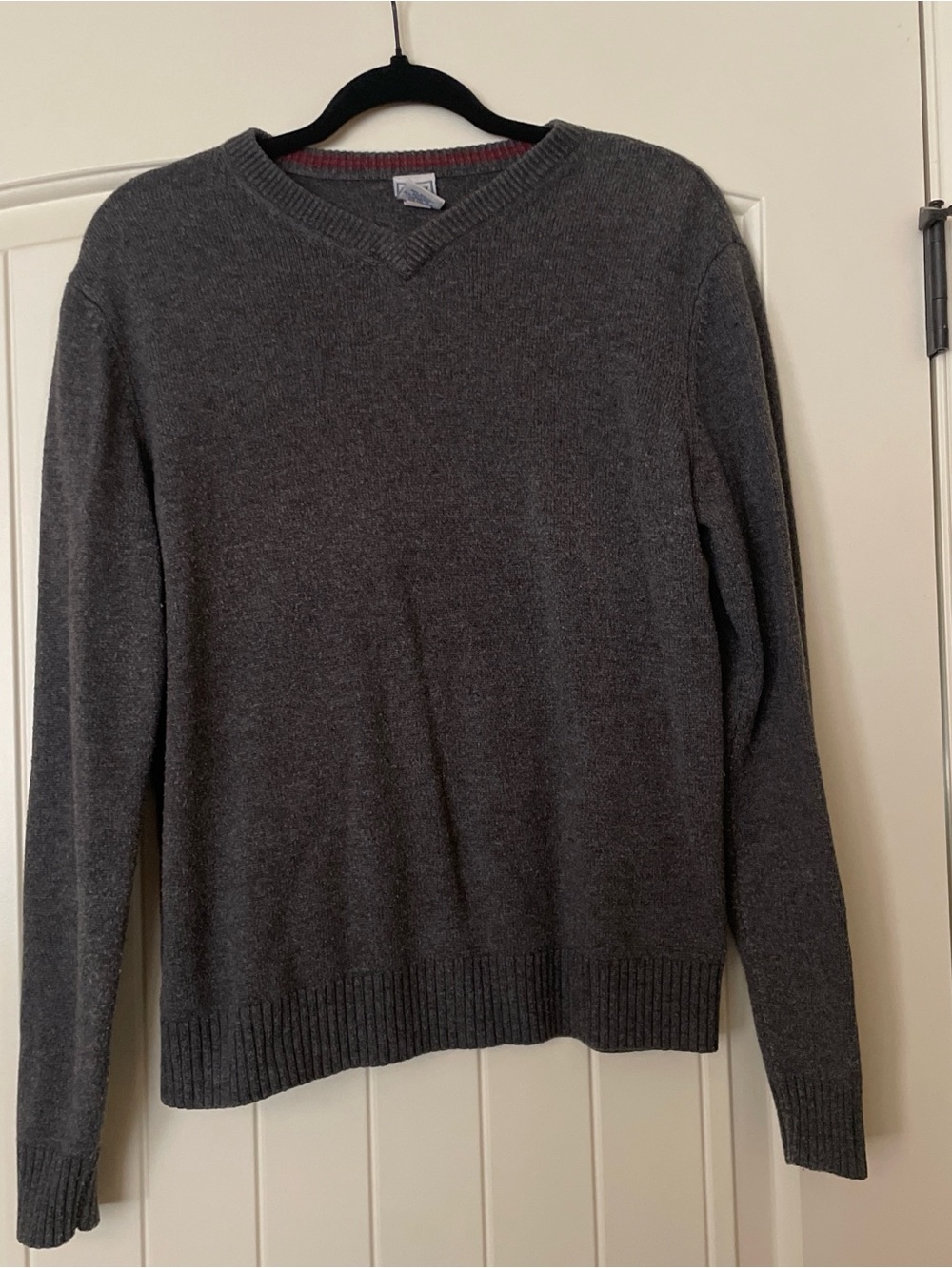 Old Navy Men's Dark Gray V-Neck Sweater